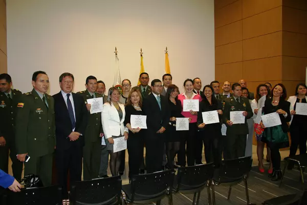 Funcionarios de la Superintendencia se graduaron en Diplomado de Investigación Criminal