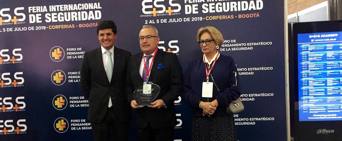 En Feria Internacional de Seguridad se otorga reconocimiento a la SuperVigilancia